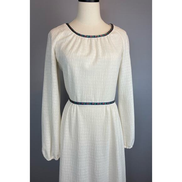 Vtg 70s Slub Knit White Boho Peasant Maxi Dress Rose Trim Boho Hippie Small - Picture 9 of 9